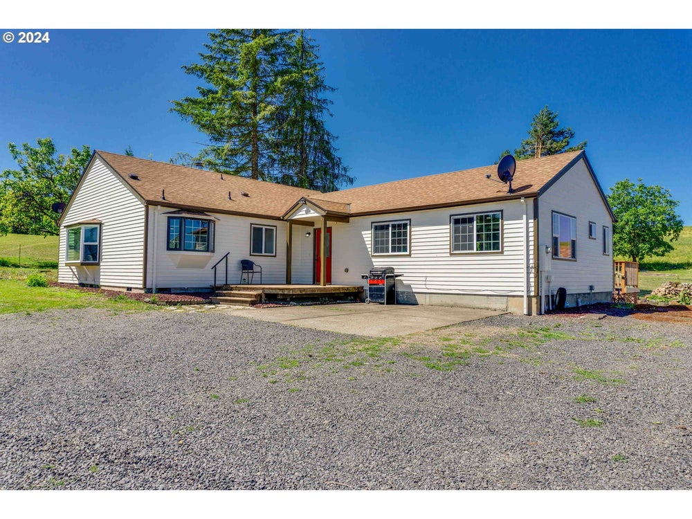15840 SE Walnut Hill Rd, Amity, OR 97101 BHGRE