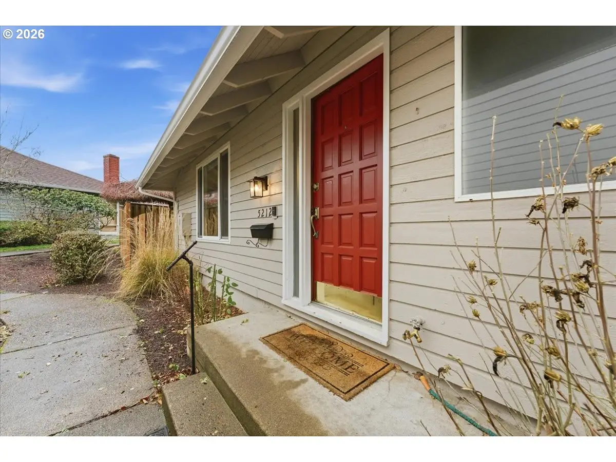 5212 SW Barclay Ct, Beaverton, OR 97005 - Image #1