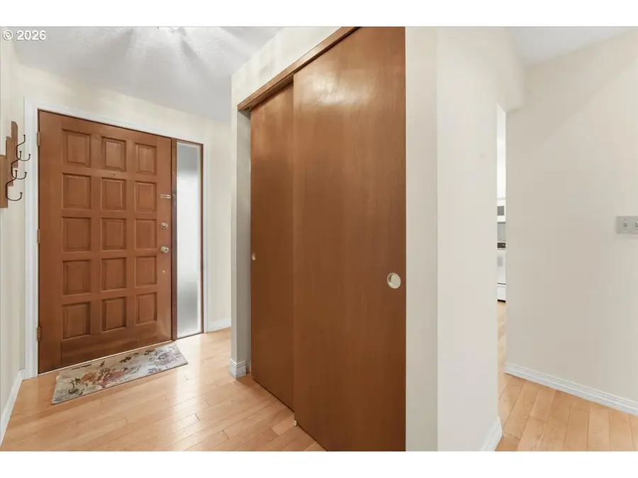 5212 SW Barclay Ct, Beaverton, OR 97005 - Image #2