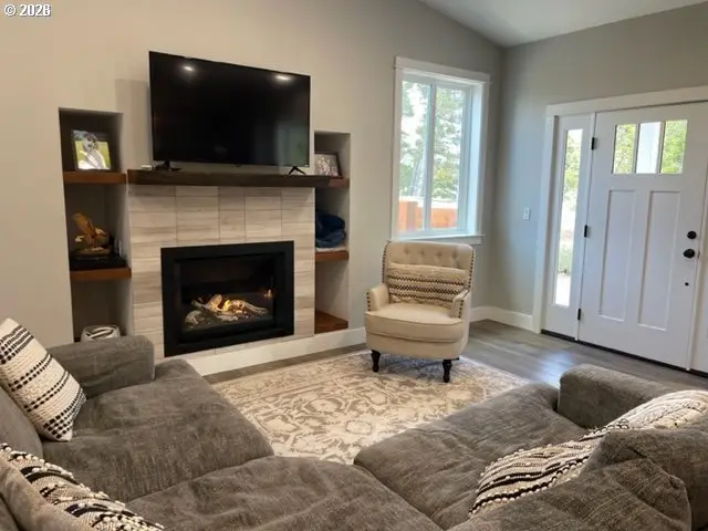 88051 Lake Point Dr, Florence, OR 97439 - #3