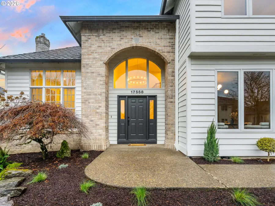 17558 SW Kemmer View Ct, Beaverton, OR 97007 - Image #2