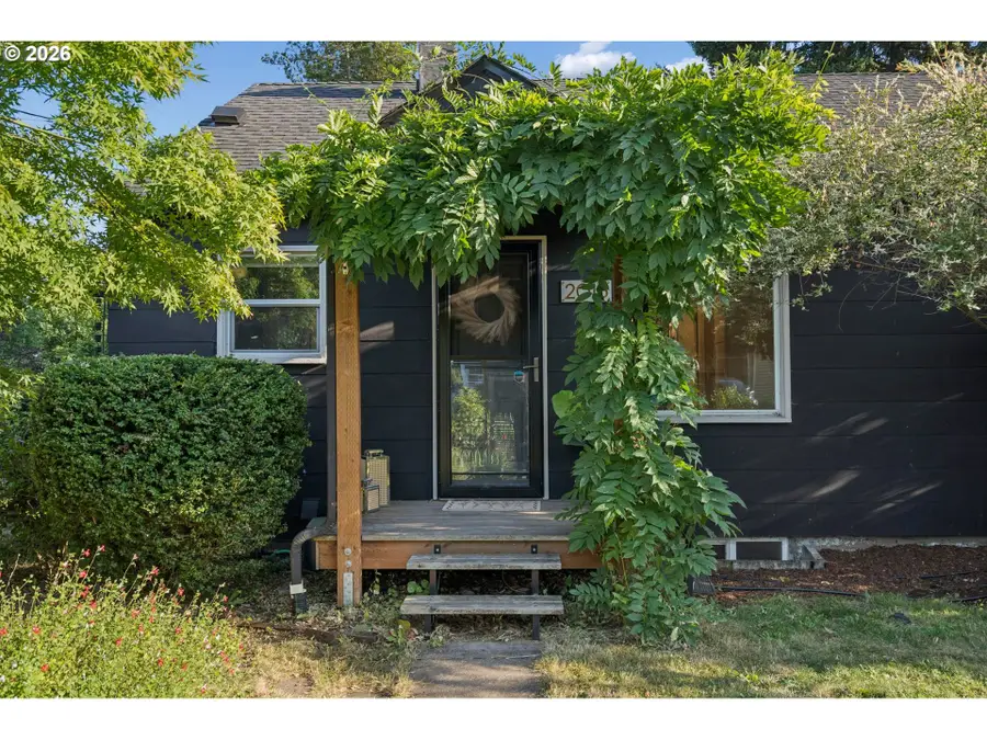 2015 E 29th St, Vancouver, WA 98663 - #3