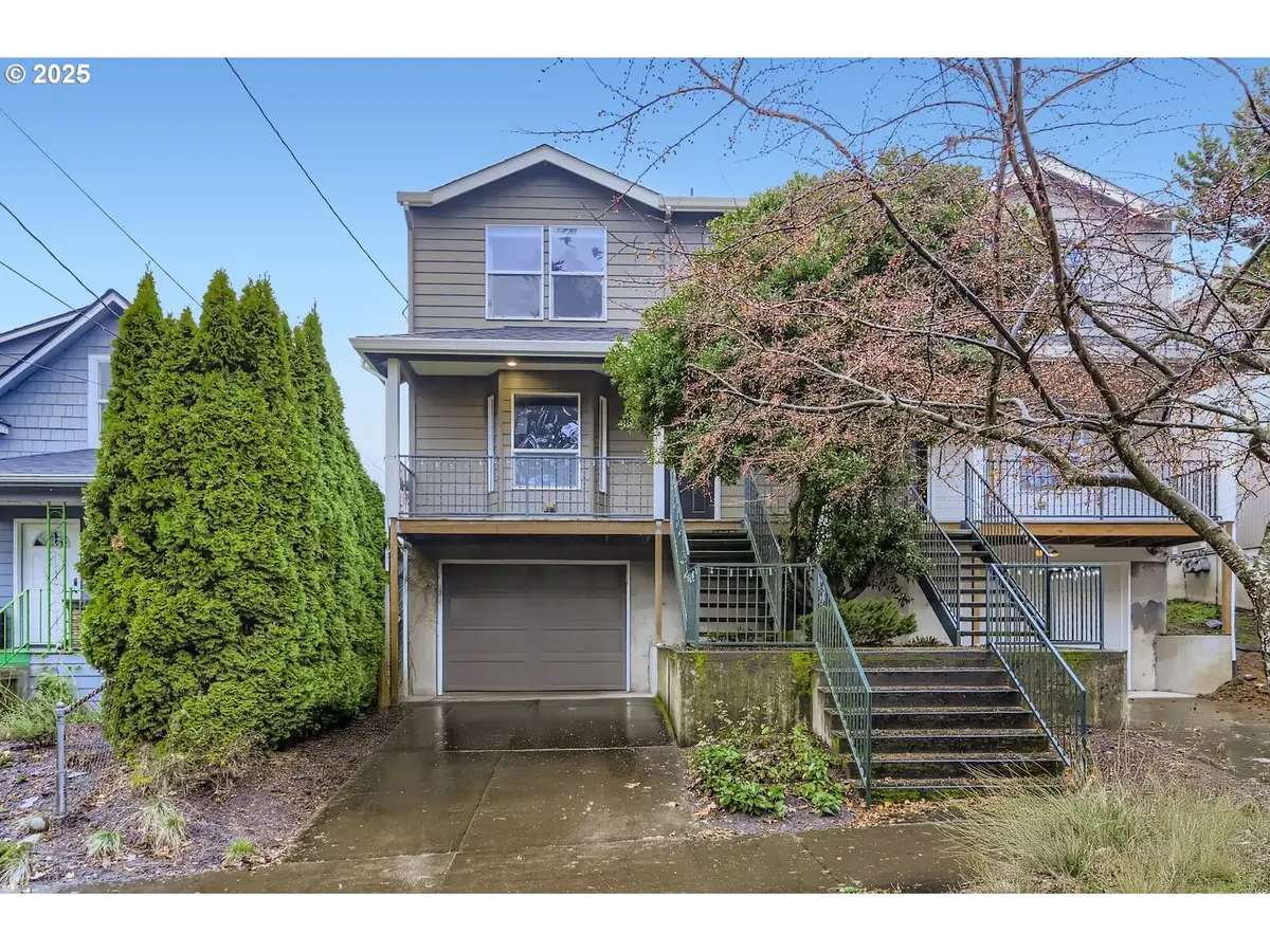 1928 SE Sherrett St, Portland, OR 97202 - Image #1