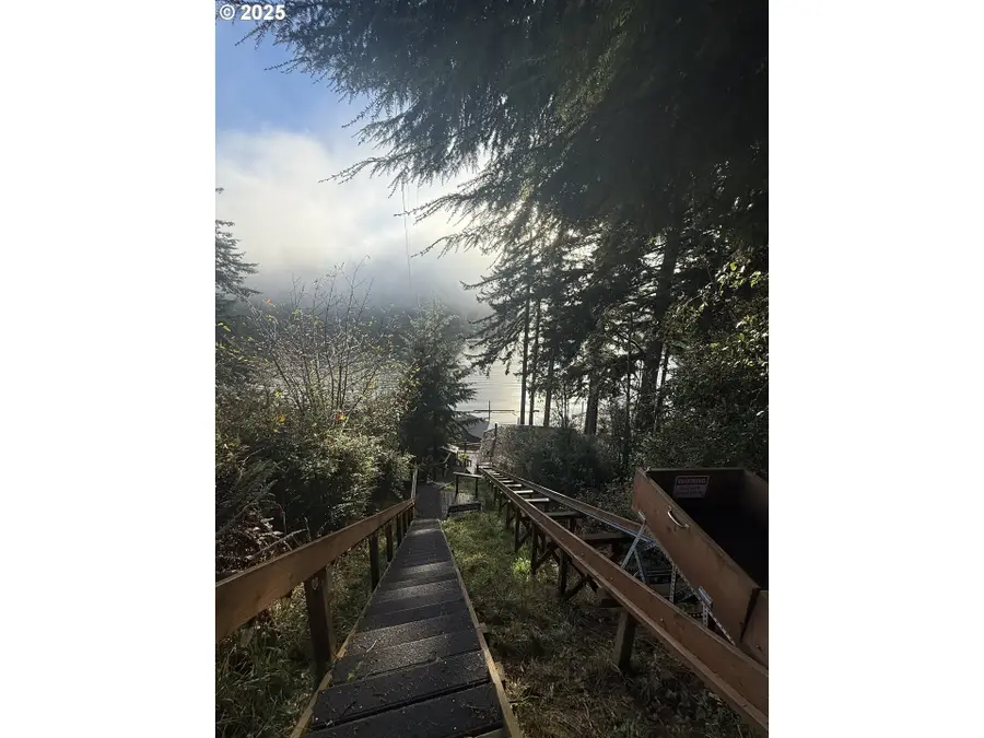 70834 Devore Arm Rd, Lakeside, OR 97449 - Image #2