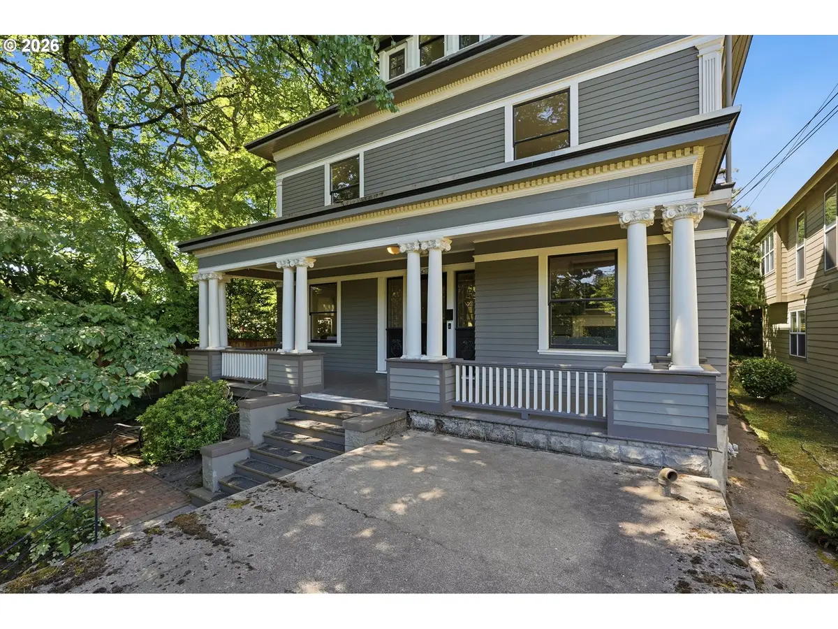 3425 S Corbett Ave, Portland, OR 97239 - #1