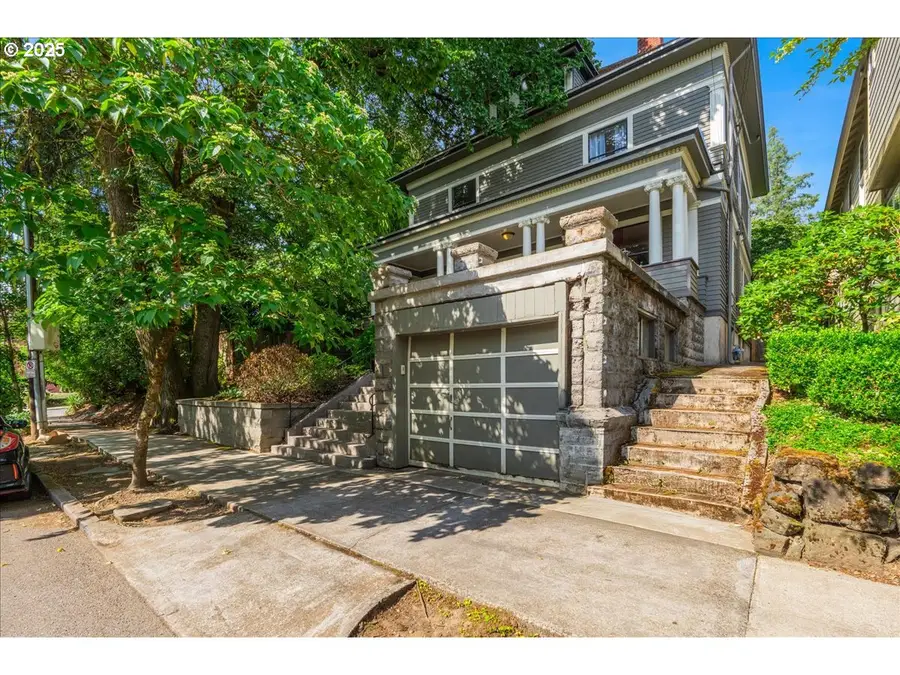 3425 S Corbett Ave, Portland, OR 97239 - #3