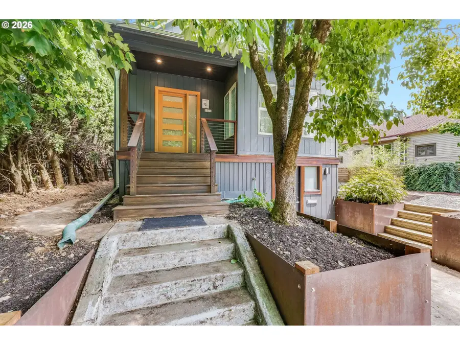 3712 SE 8th Ave, Portland, OR 97202 - #3