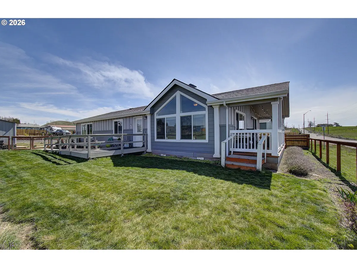 1913 Jaxon St, Goldendale, WA 98620 - #1