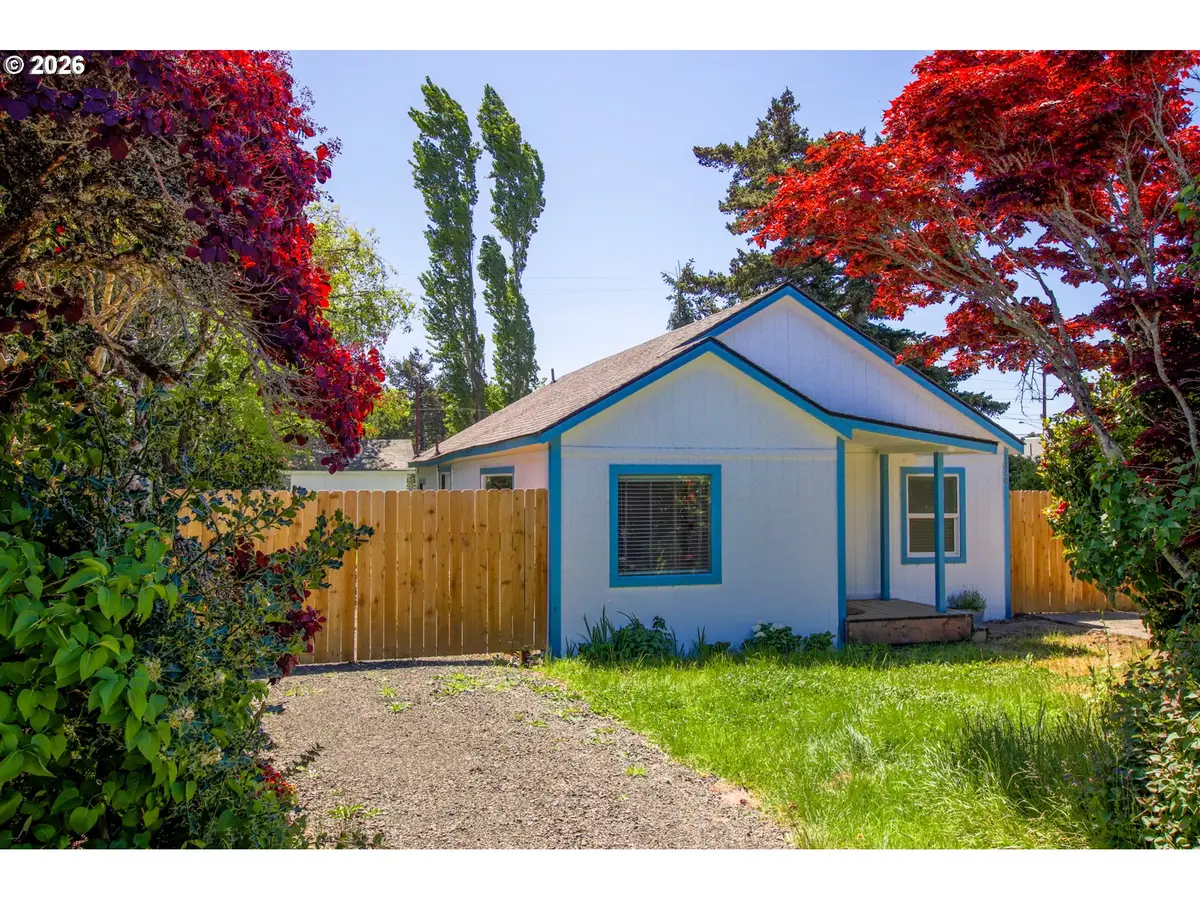 1860 30th St, Florence, OR 97439 - #1