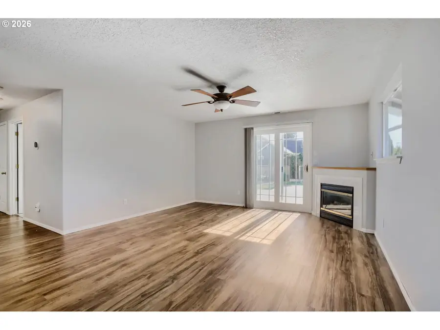6508 NE Dogwood St, Hillsboro, OR 97124 - #2