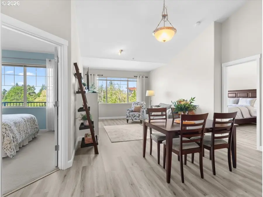 615 NW Lost Springs Ter #404, Portland, OR 97229 - #2