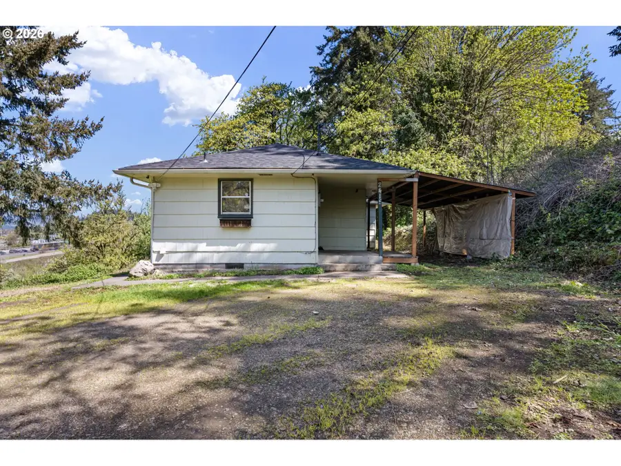 2415 Henderson Ave, Eugene, OR 97403 - #2