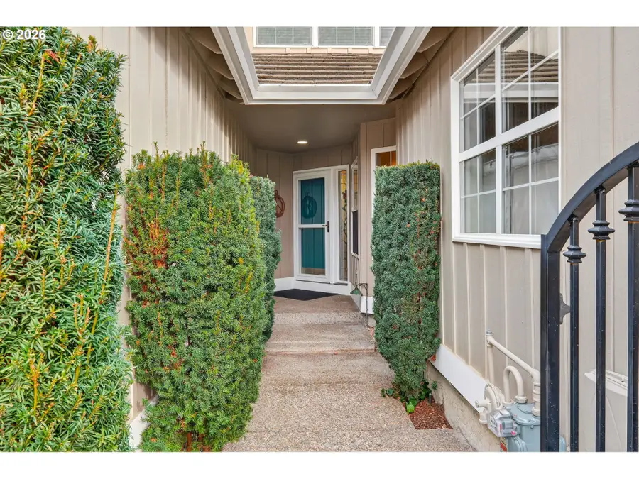 15361 NW Aberdeen Dr, Portland, OR 97229 - Image #3