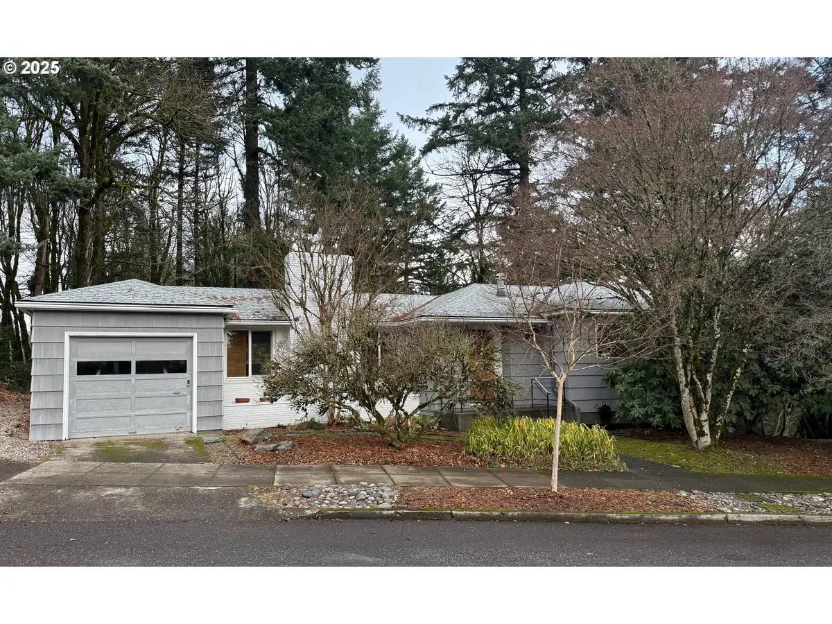 3564 SW Council Crest Dr, Portland, OR 97239 - Image #1