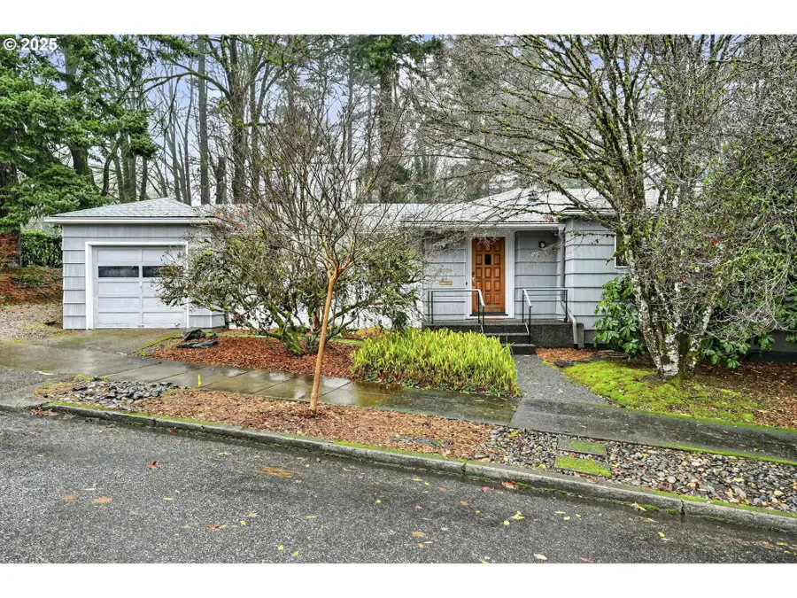 3564 SW Council Crest Dr, Portland, OR 97239 - Image #3