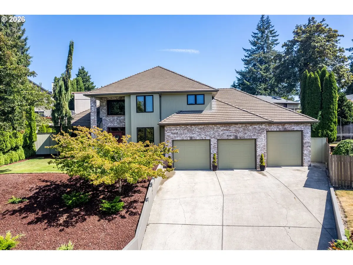 2538 E Lynnwood Dr, Longview, WA 98632 - #1