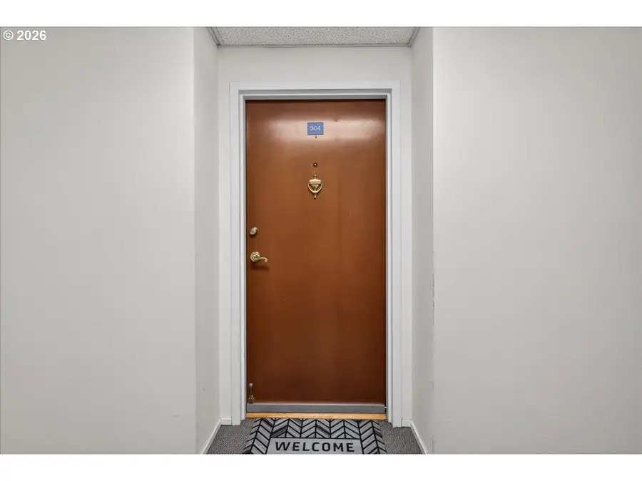 8717 SE Monterey Ave #304, Northwest Clackamas, OR 97086 - #2