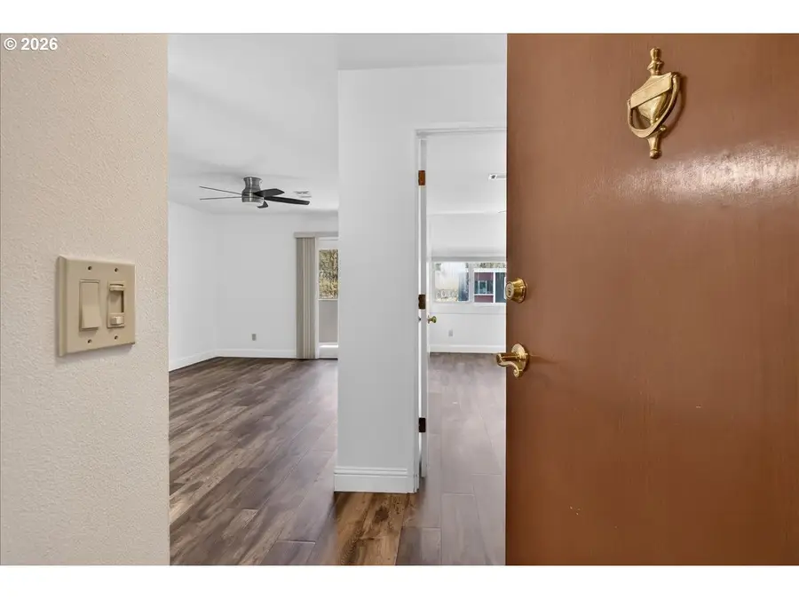 8717 SE Monterey Ave #304, Northwest Clackamas, OR 97086 - #3