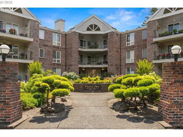 15420 NE Knott St #5, Portland, OR 97230