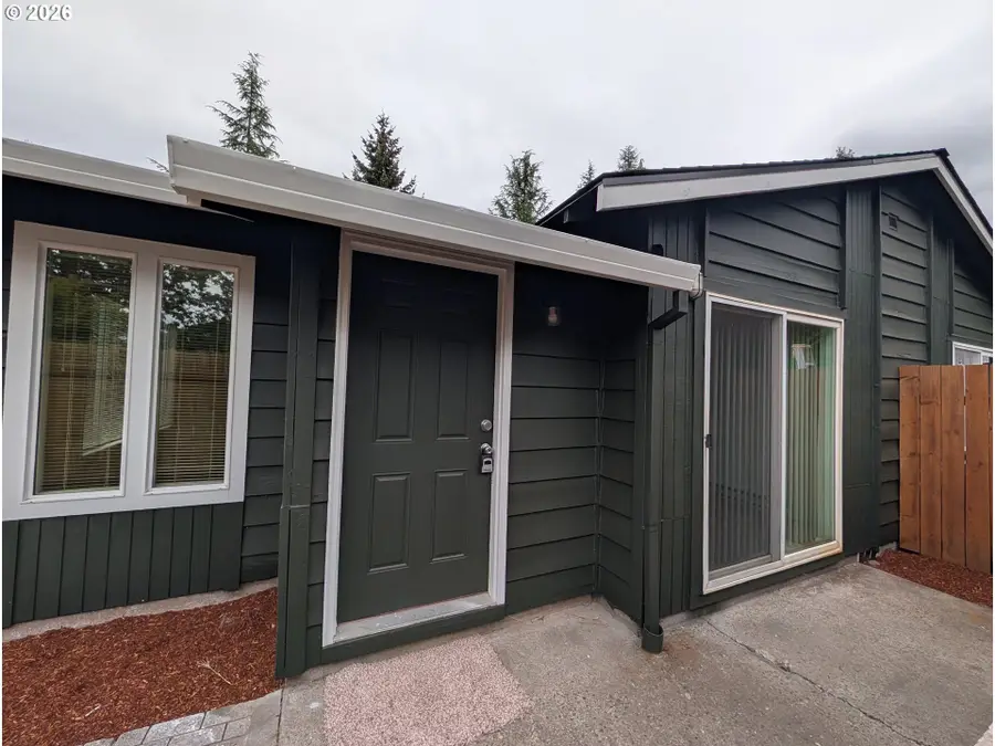 2027 SE River Rd, Hillsboro, OR 97123 - #2