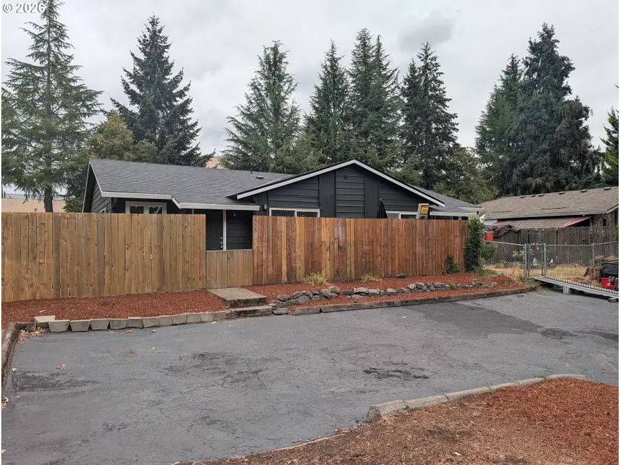 2027 SE River Rd, Hillsboro, OR 97123 - #3