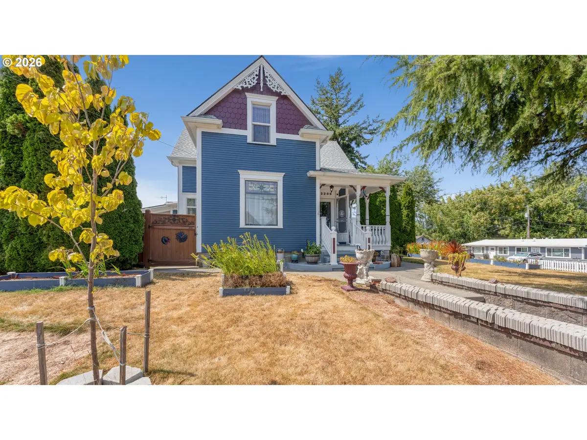 2206 Marion St, North Bend, OR 97459 - #1
