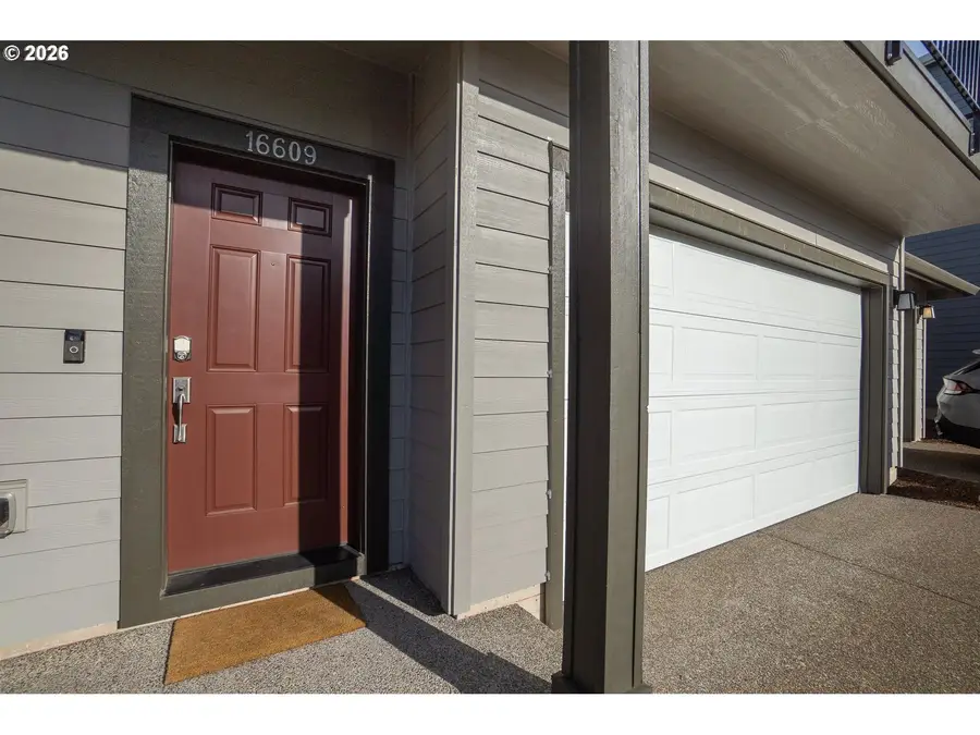 16609 SW Botany Bay Ln, Beaverton Hillsboro, OR 97224 - Image #3