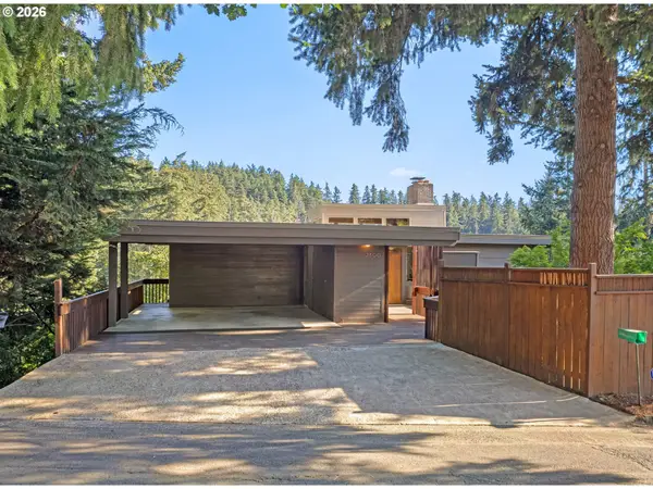 2300 Parkside Ln, Eugene, OR 97403