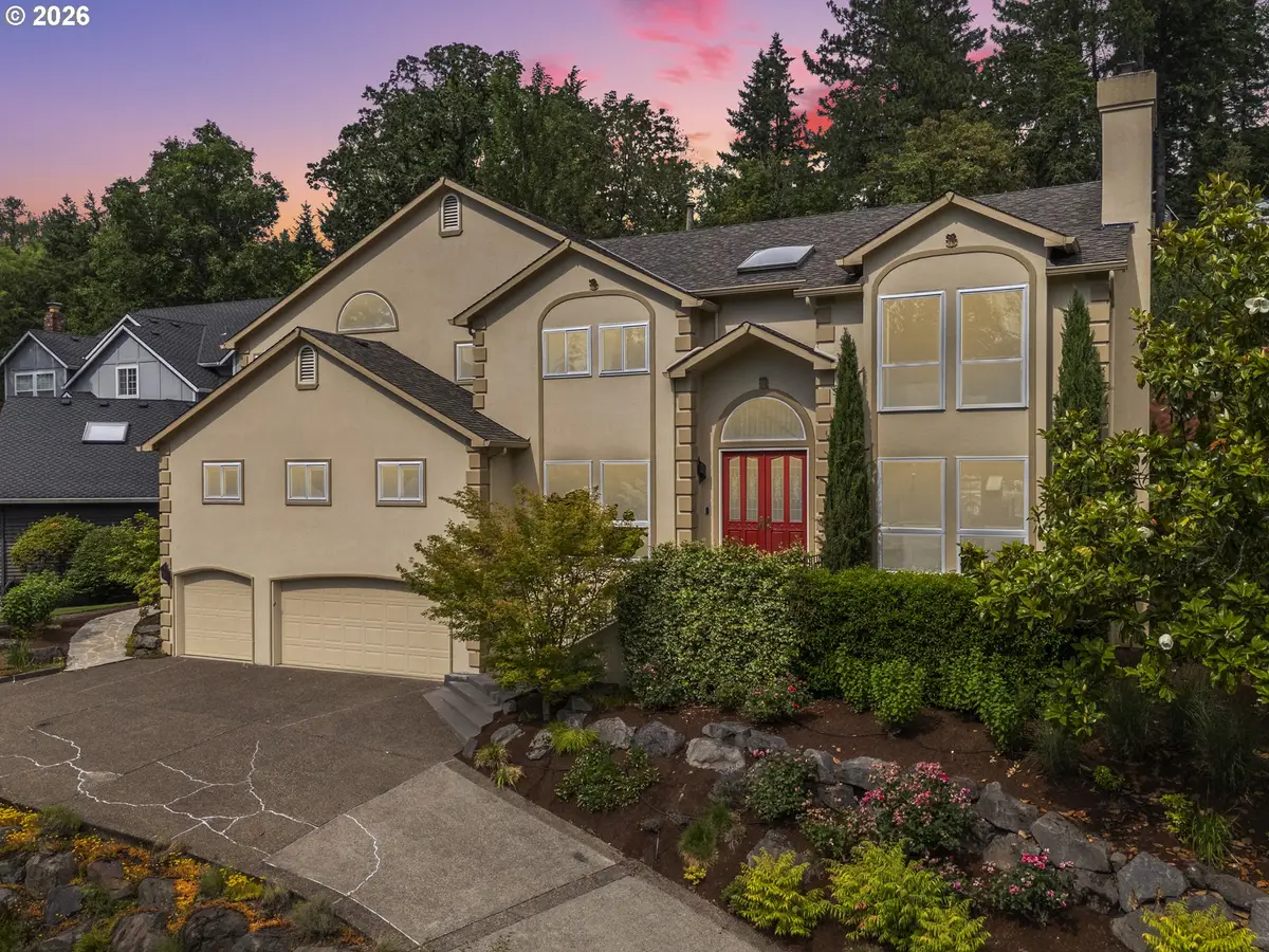 9004 SW Lancelot Ln, Portland, OR 97219 - #1