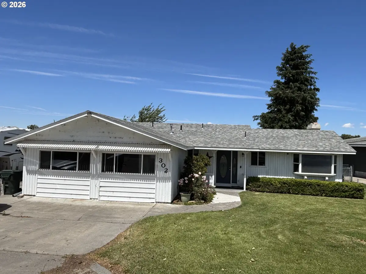 302 NW Columbia Ave, Boardman, OR 97818 - #1