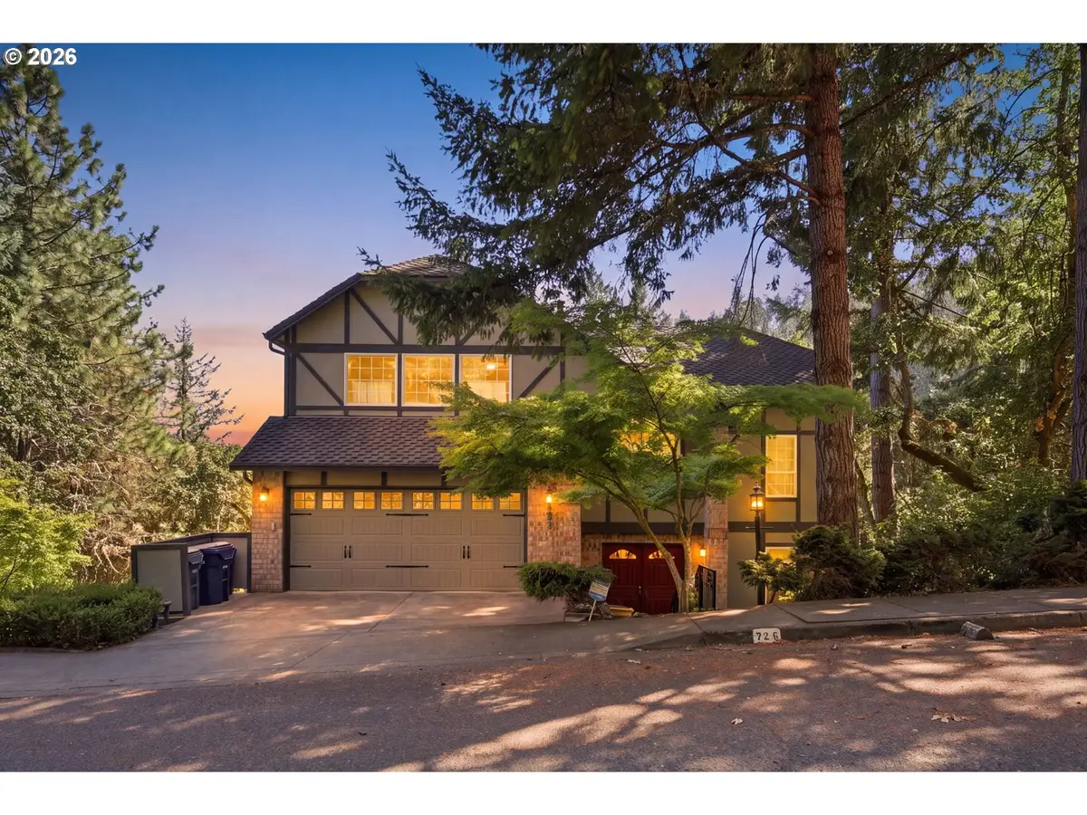 721 Brookside Dr, Eugene, OR 97405 - #1