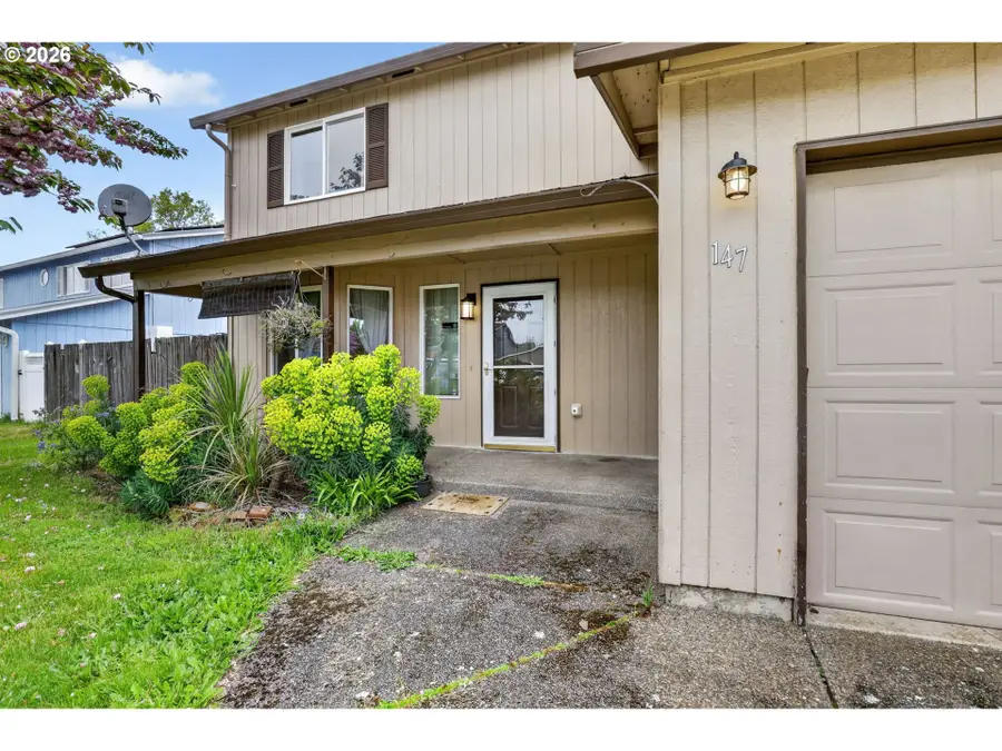 147 E Fir Dr, Gervais, OR 97026 - #3