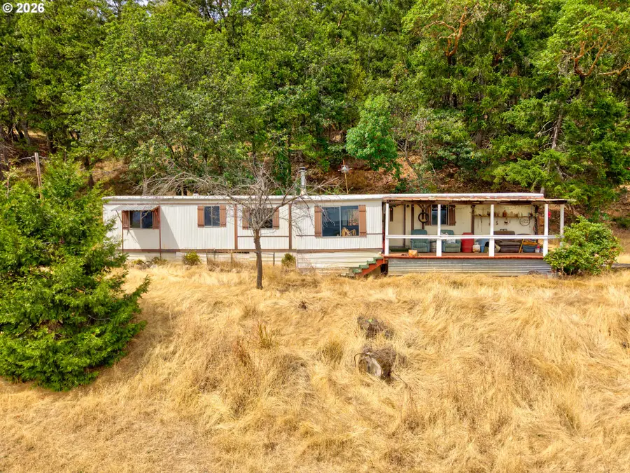 900 Mulberry Ln, Roseburg, OR 97471 - #2