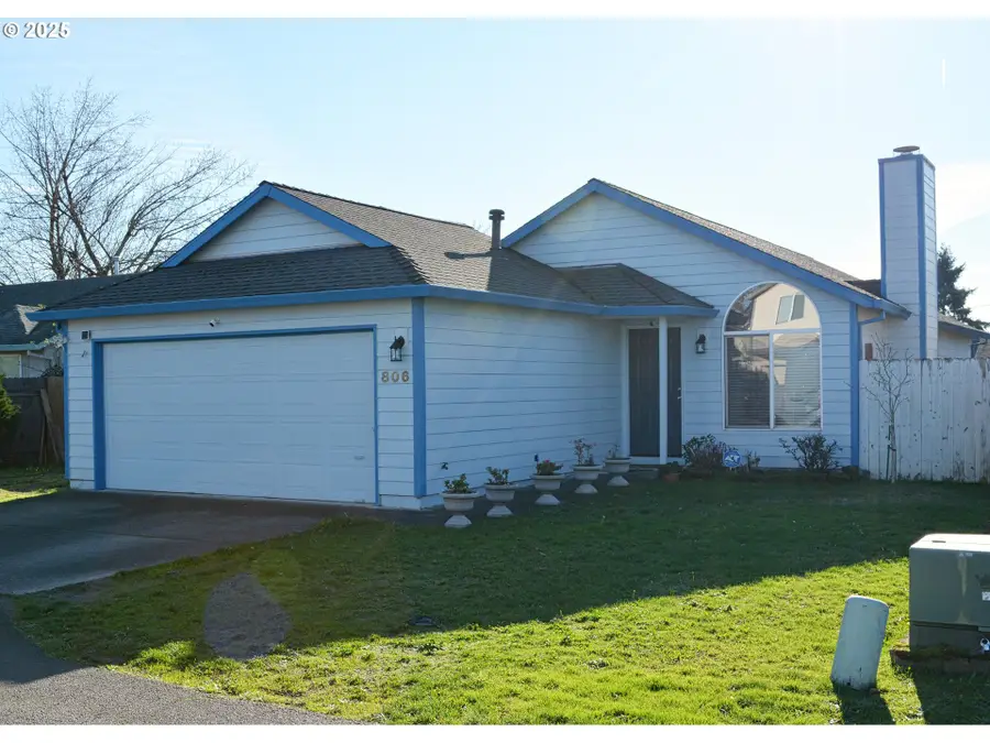 806 SE 151st Ave, Portland, OR 97233 - Image #2