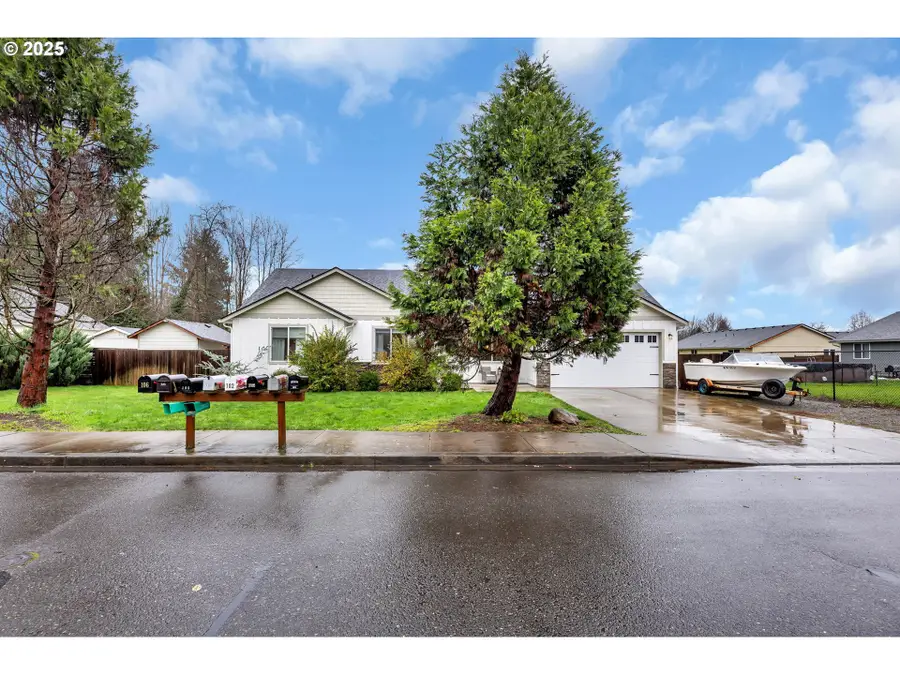 205 S Hubbard Ave, Yacolt, WA 98675 - Image #3