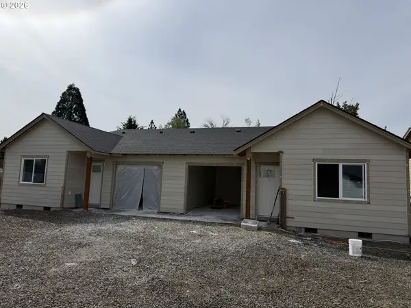 1185 37th Ct, SweetHome, OR 97386