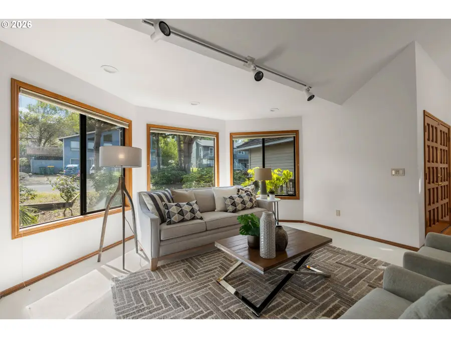 7406 SW Bayberry Dr, Beaverton, OR 97007 - #2