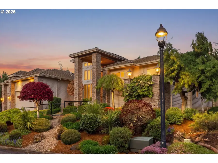 9362 SE Pennington Ct, Northwest Clackamas, OR 97086 - #2