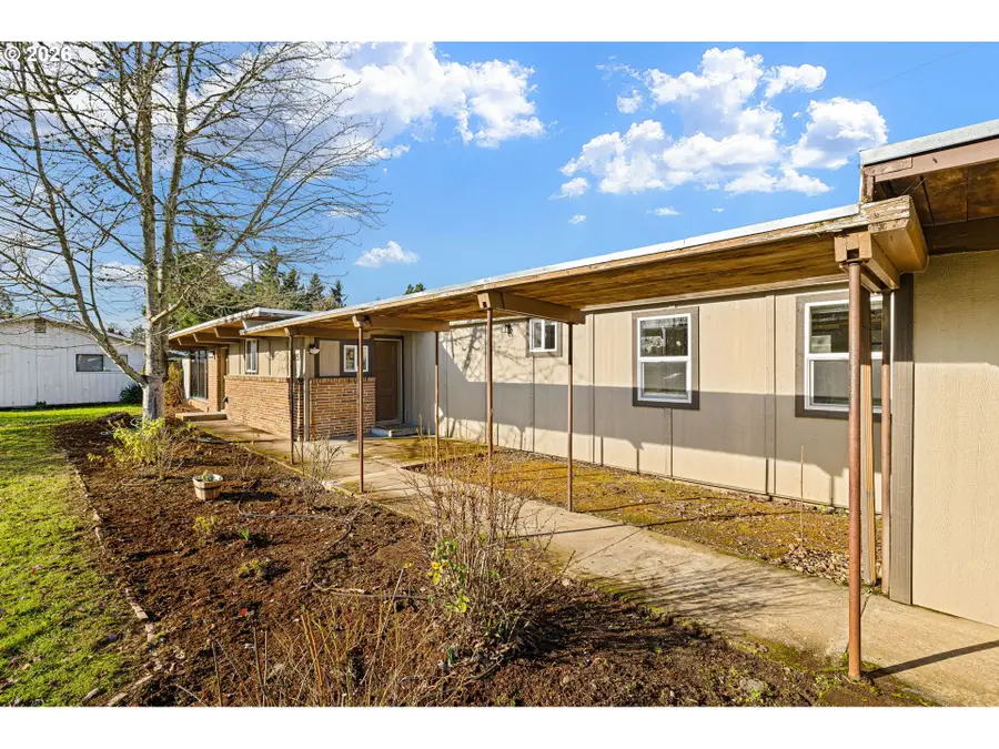 3025 Bailey Ln, Eugene, OR 97401 - Image #2