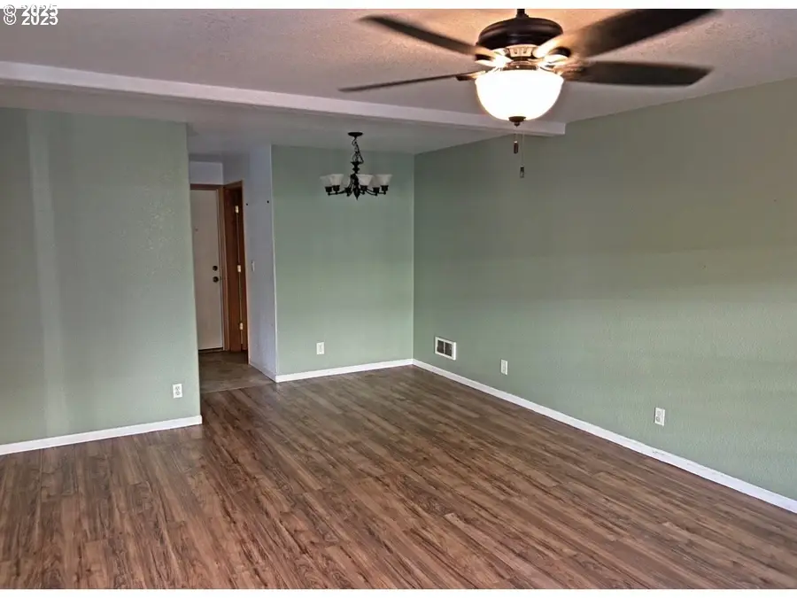 1150 Hemlock St #C-11, Florence, OR 97439 - Image #3