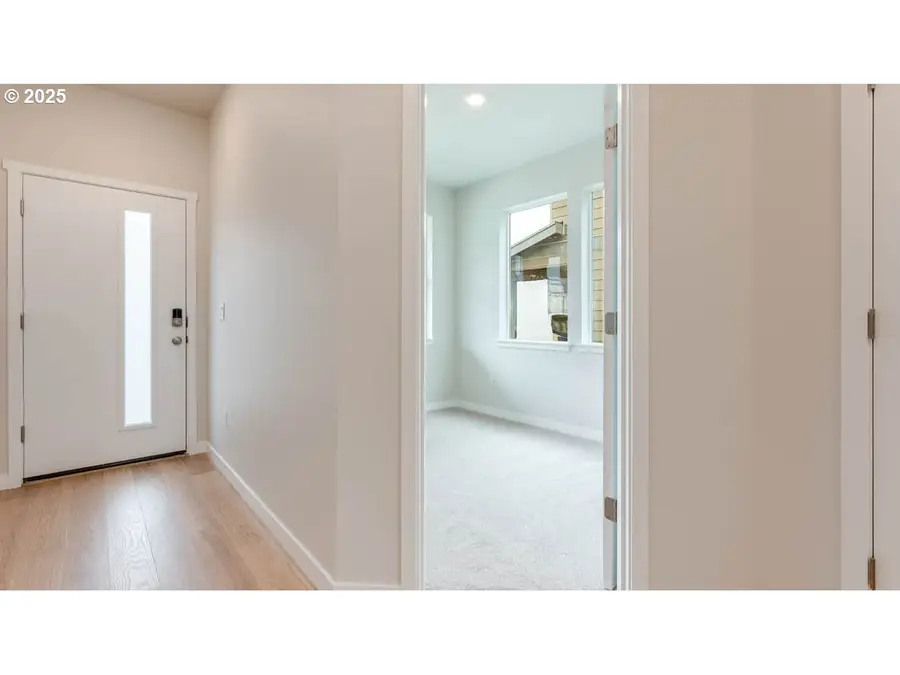 6487 SE Nasha St, Hillsboro, OR 97123 - Image #2