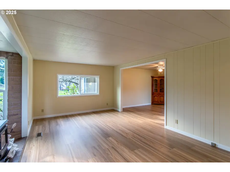 240 Blands Ln, Roseburg, OR 97471 - Image #3