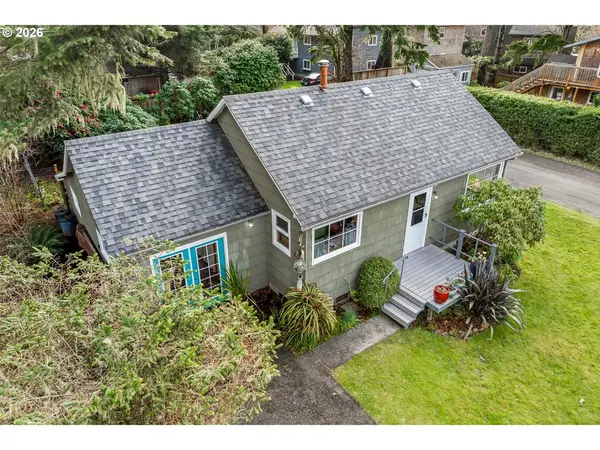 207 E Van Buren St, CannonBeach, OR 97110