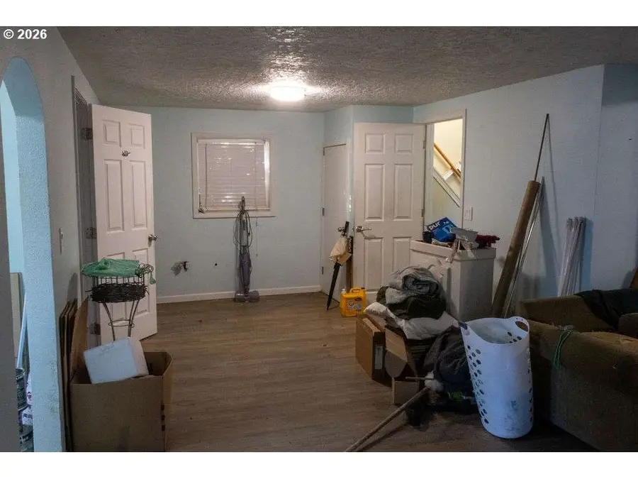 40 SE 133rd Ave #B, Portland, OR 97233 - Image #3