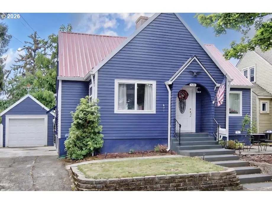 920 NE Academy St, Salem, OR 97301 - #1