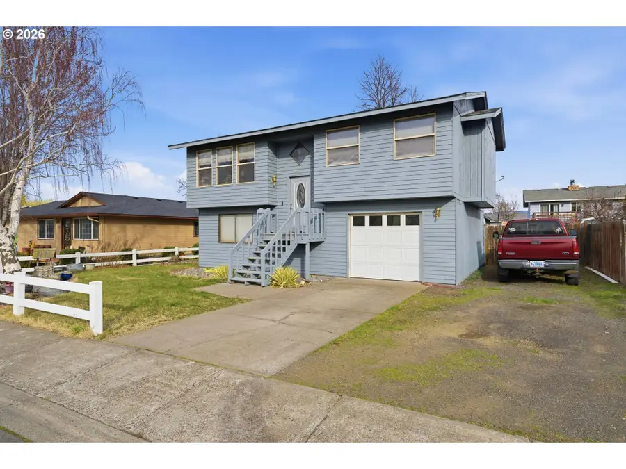 162 Tara St, Milton Freewater, OR 97862 - #3