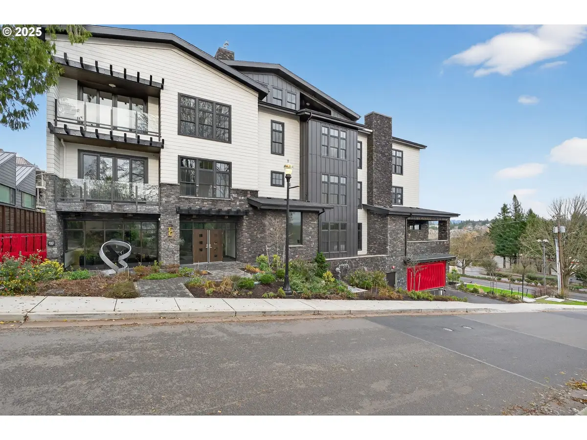 21 D Ave #2, Lake Oswego, OR 97034 - Image #1