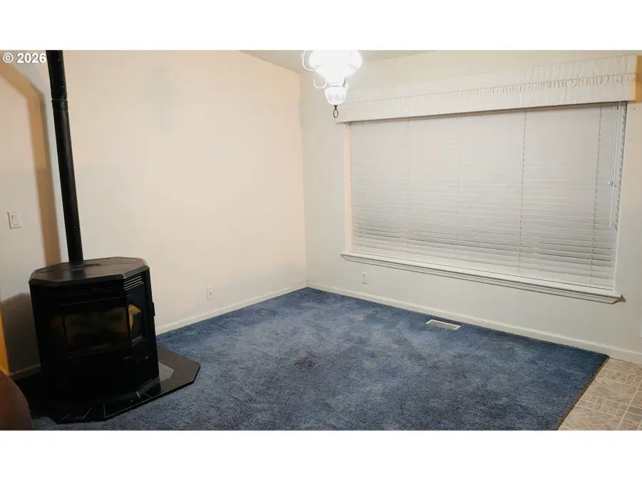 6425 SW Canal Blvd, Redmond, OR 97756 - #3