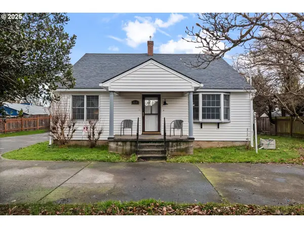 9311/9315 SE Grant St, Portland, OR 97216