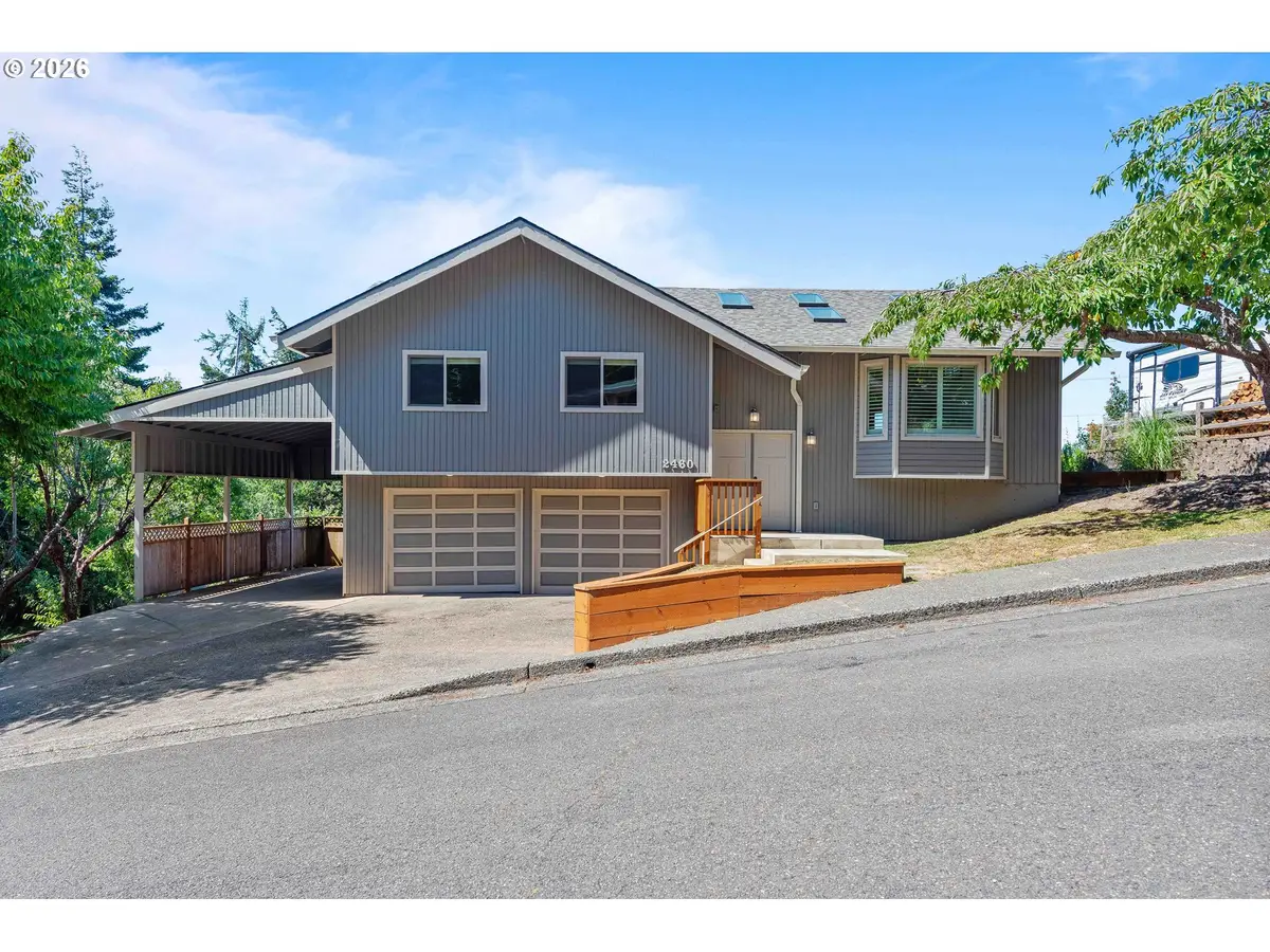 2460 Stephanie Ln, North Bend, OR 97459 - #1